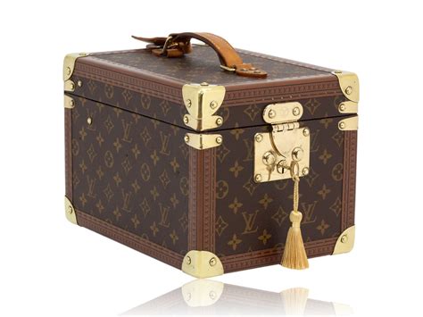 louis vuitton jewellery box price|louis vuitton box with ribbon.